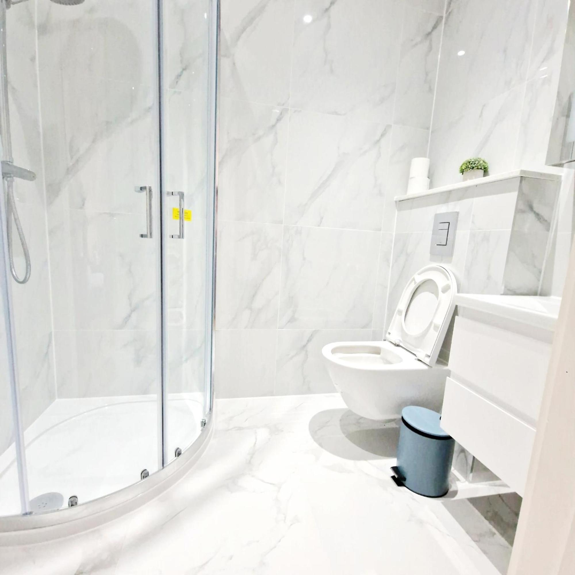 Crendon House Boutique Hotel High Wycombe Buckinghamshire ภายนอก รูปภาพ